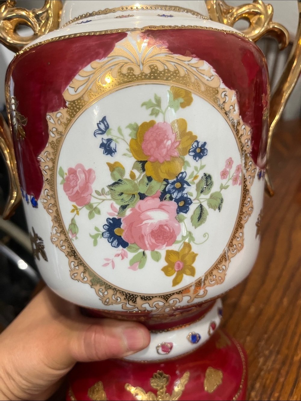 Vintage Red, White and Gold Floral Porcelain Vase with Ornate Handles - Picture 7 of 8